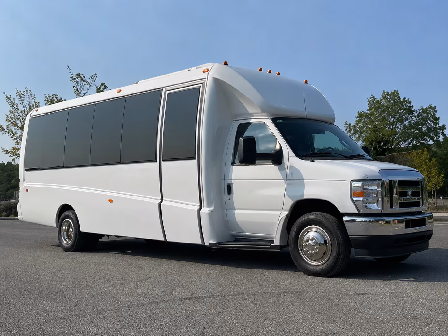 Orange Winery Tour & Pub Crawl Transportation party bus exterior