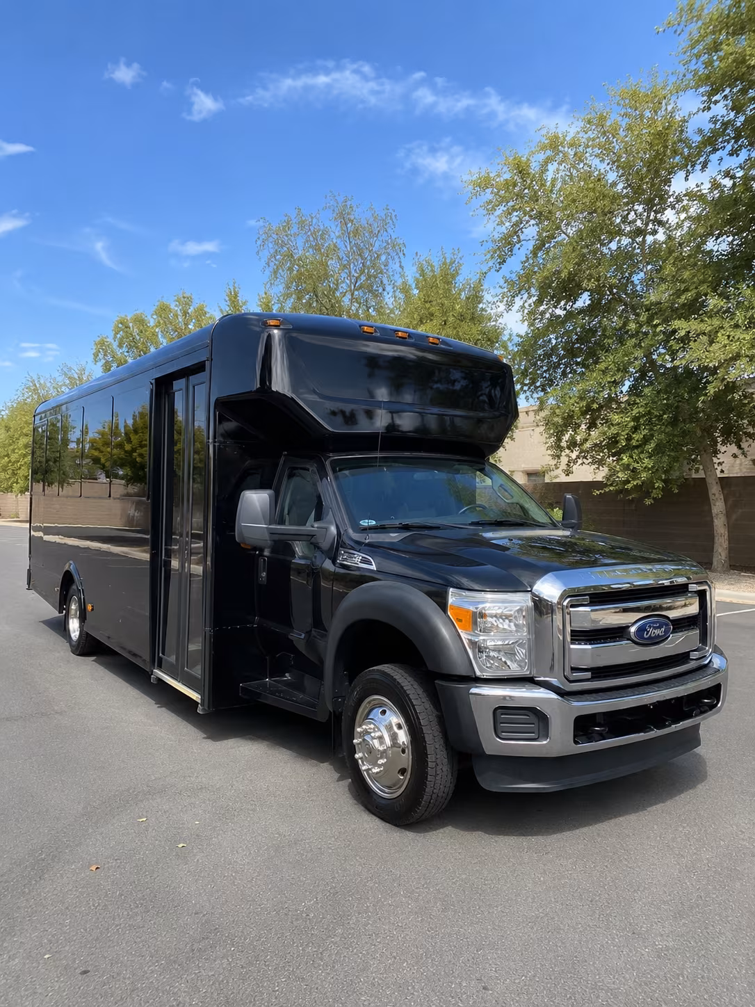 Orange Winery Tour & Pub Crawl Transportation party bus exterior