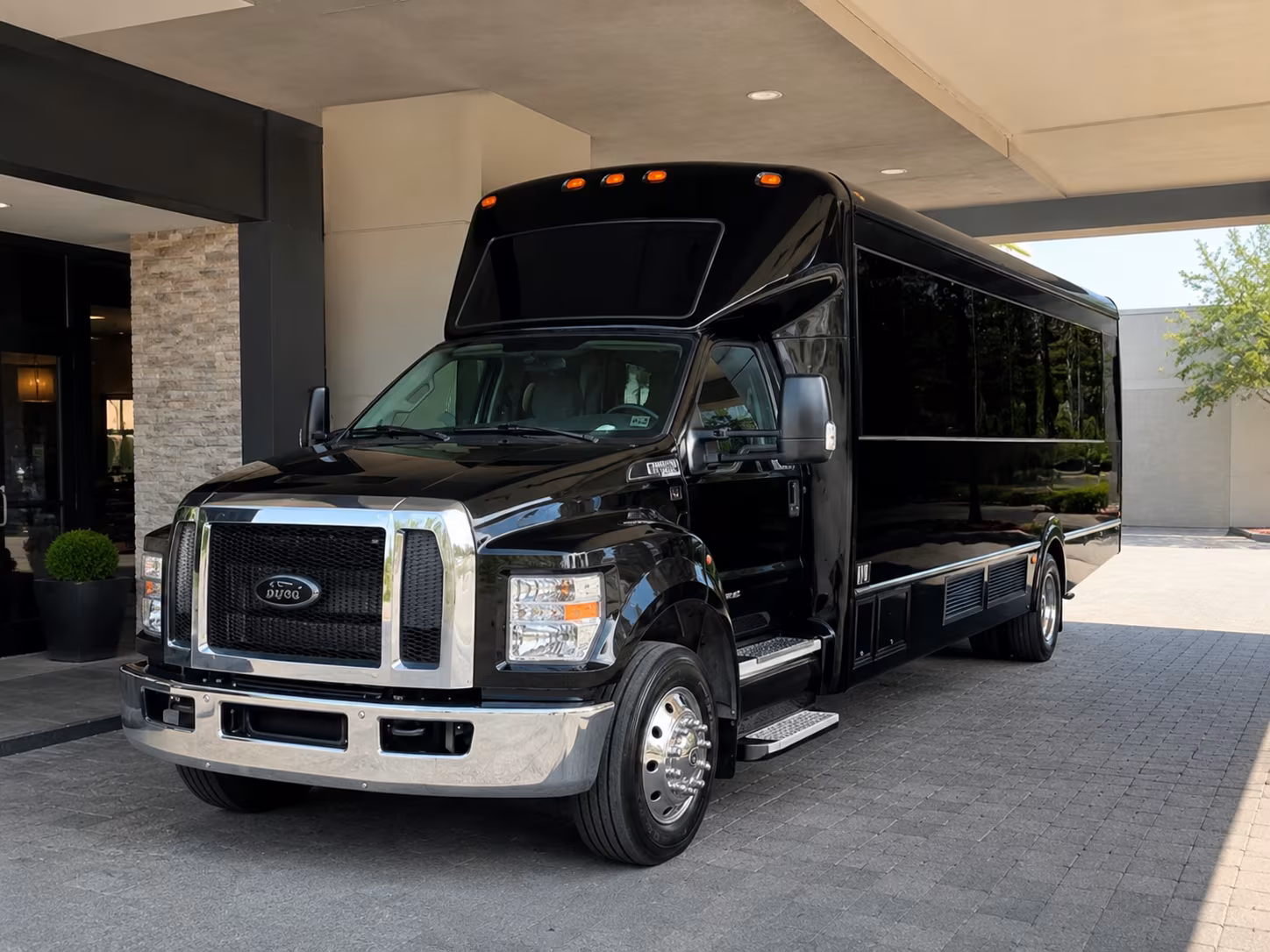 Orange Winery Tour & Pub Crawl Transportation onboard seating
